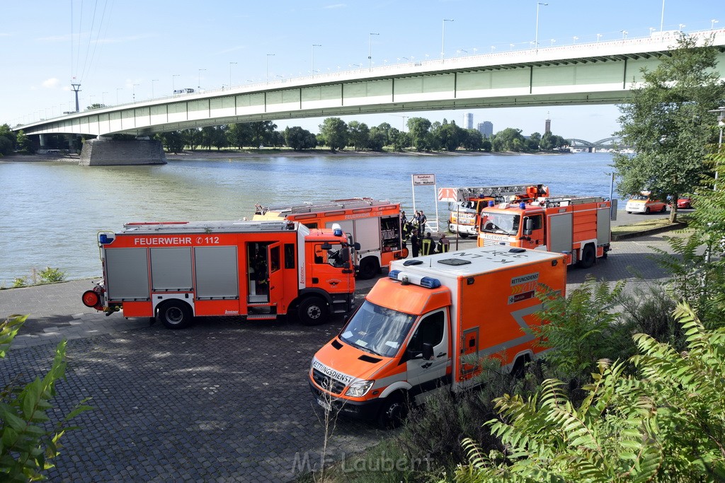 Schiff 1 Koeln in Hoehe der Koelner Zoobruecke P083.JPG - Miklos Laubert